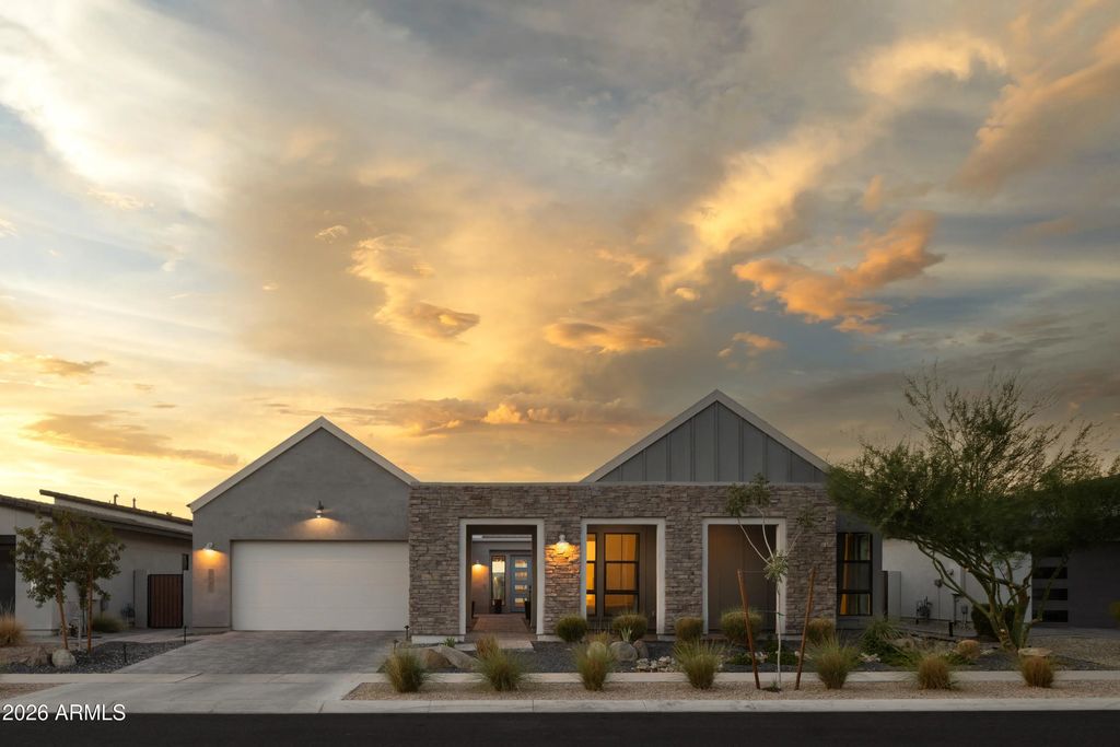 718 E Summerside Road, Phoenix