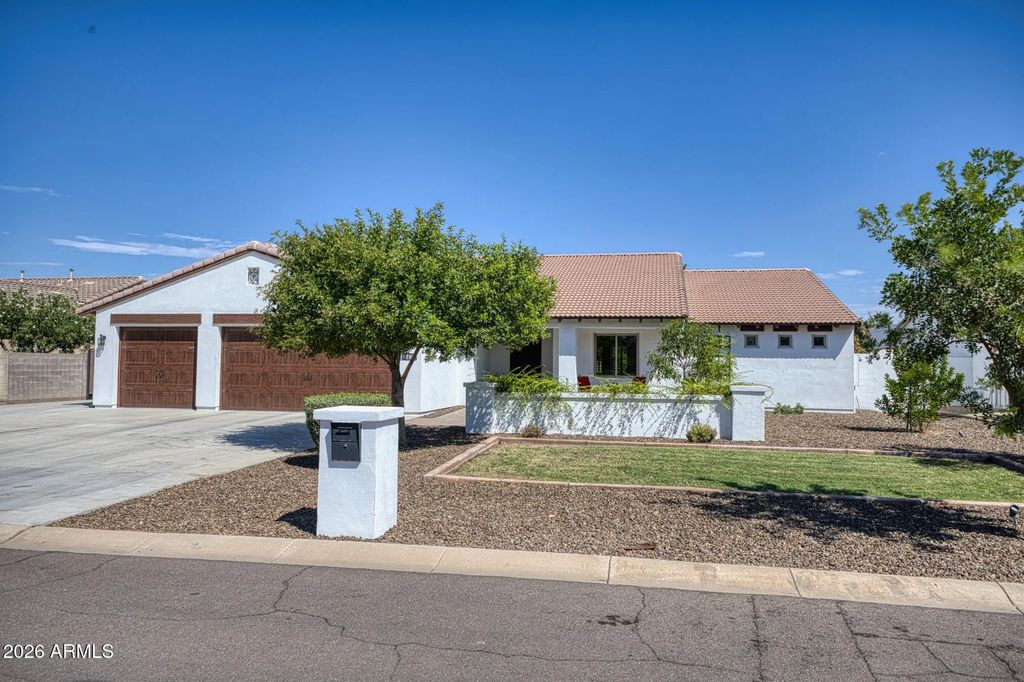8416 W Sands Court W, Peoria