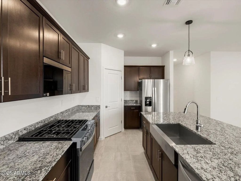 2482 E Enantio Road, San Tan Valley