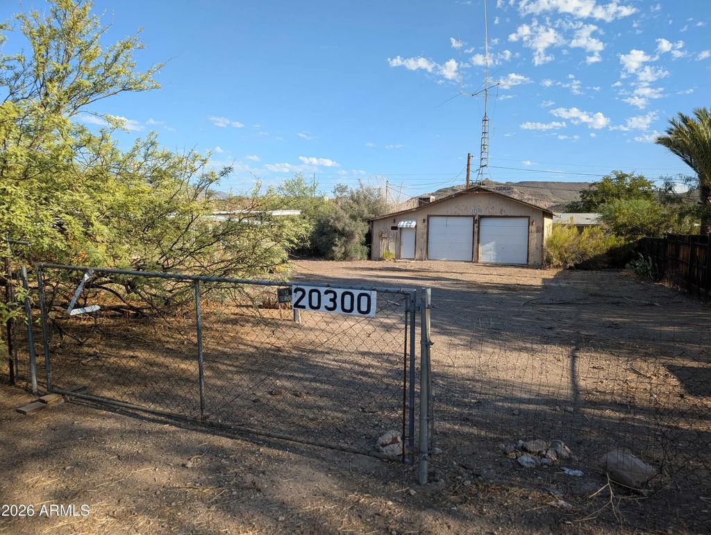 20300 E Emerald Drive (unit 4), Black Canyon City