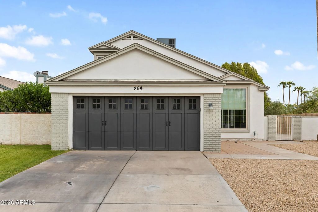 854 E Manor Drive, Chandler