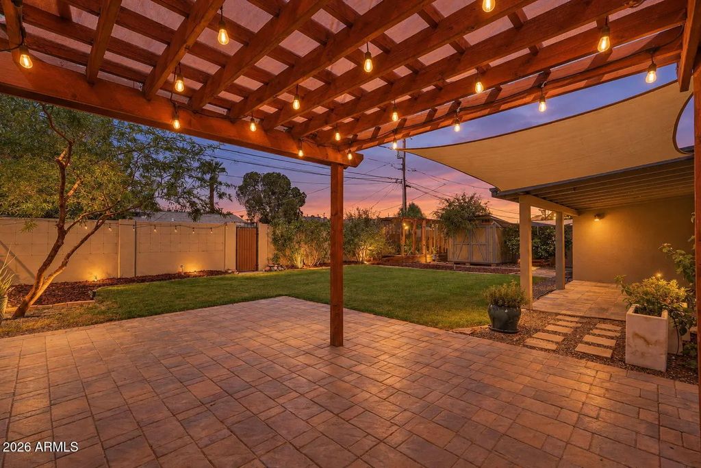 2208 E Turney Avenue, Phoenix