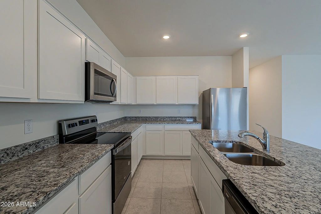 6450 W Magdalena Lane, Laveen