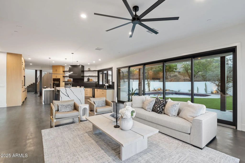 3135 E Palo Verde Drive, Phoenix