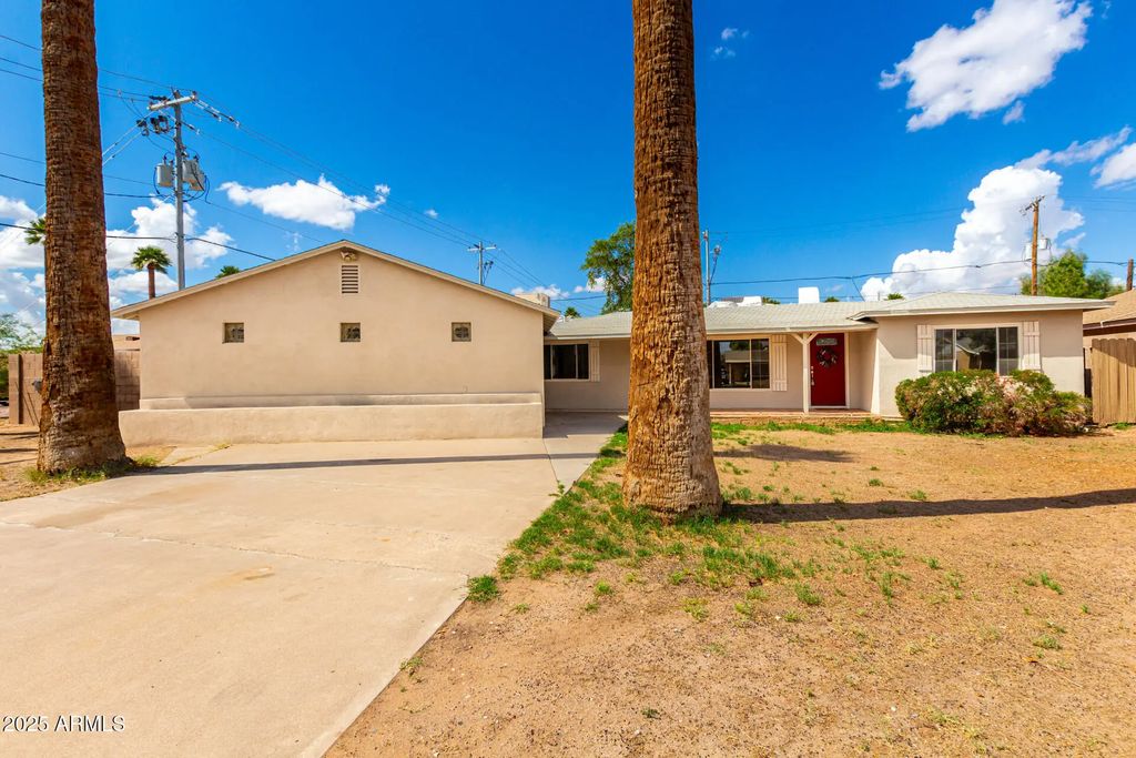 809 N Gilbert Avenue, Casa Grande