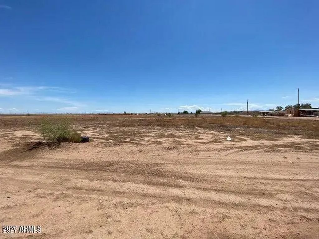 2425 S Arizola Road (unit 1), Casa Grande