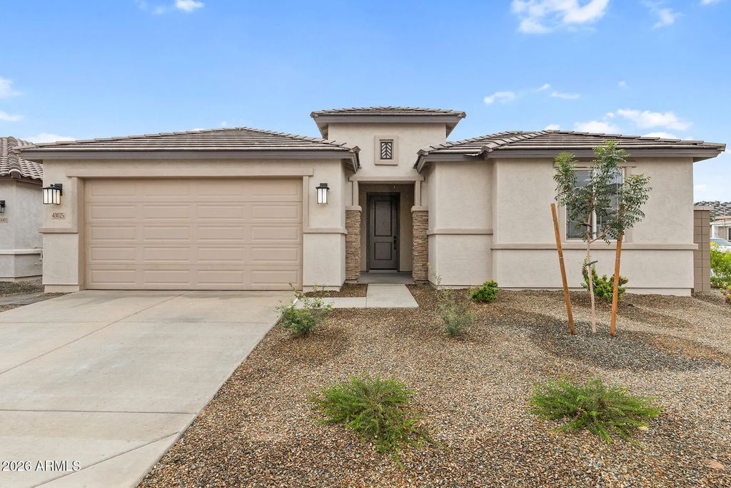 43025 W Palo Abeto Drive, Maricopa