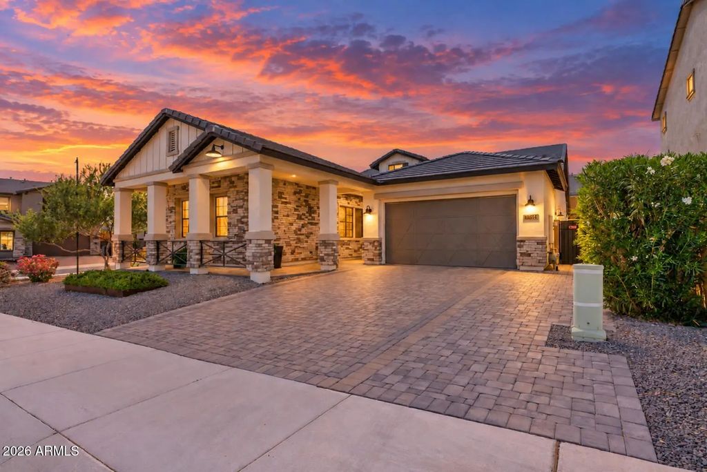 16514 S 7th Place, Phoenix