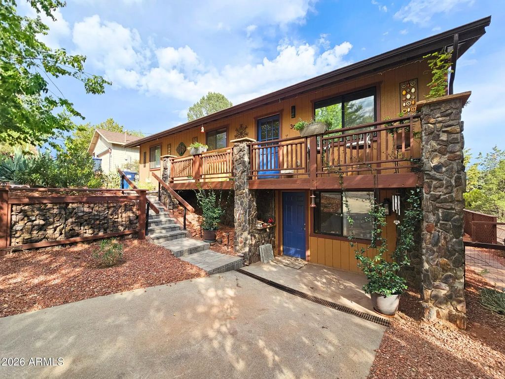 390 Coffee Pot Drive, Sedona