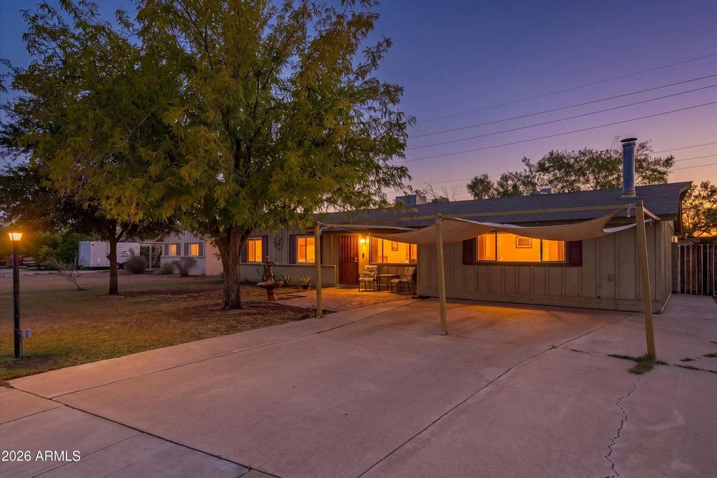 2214 W Keim Drive, Phoenix