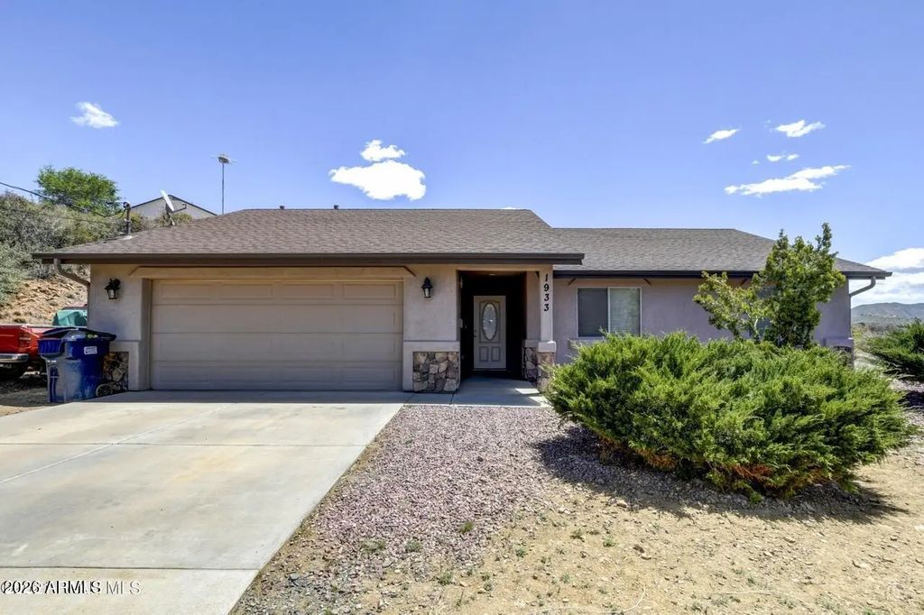 1933 N Moonstone Lane, Prescott