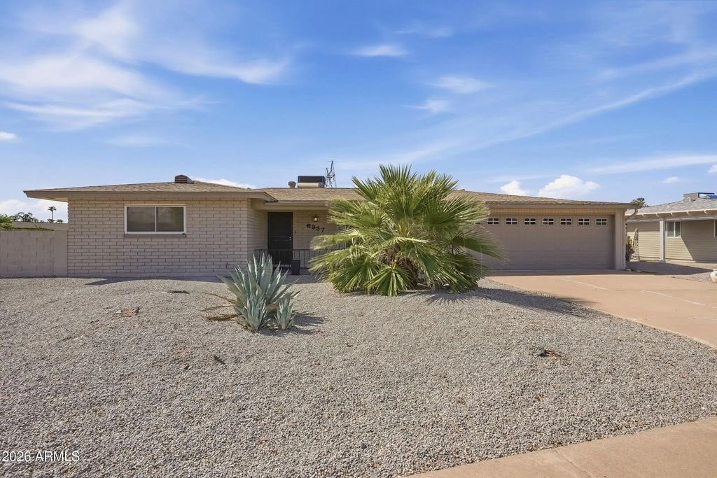 6337 E Des Moines Street, Mesa