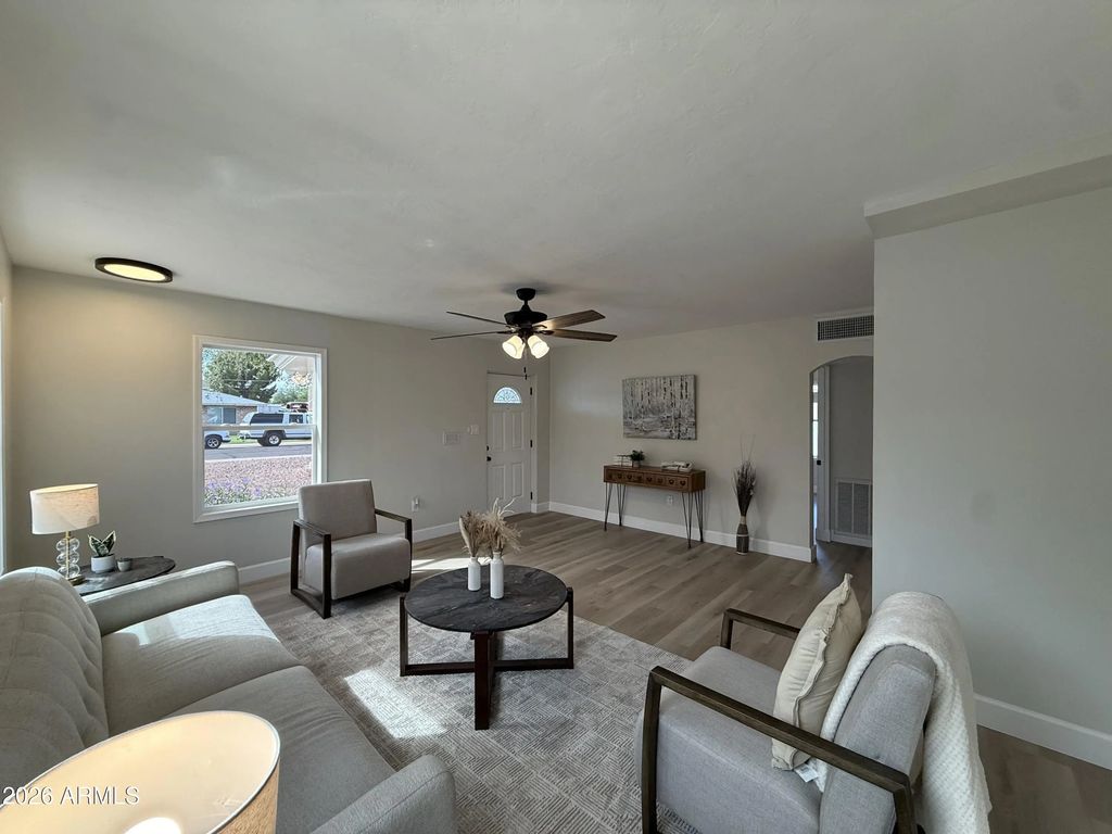 2710 E Amelia Avenue, Phoenix