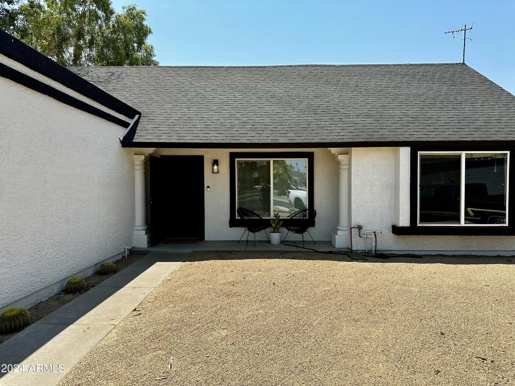 4528 W Kristal Way, Glendale