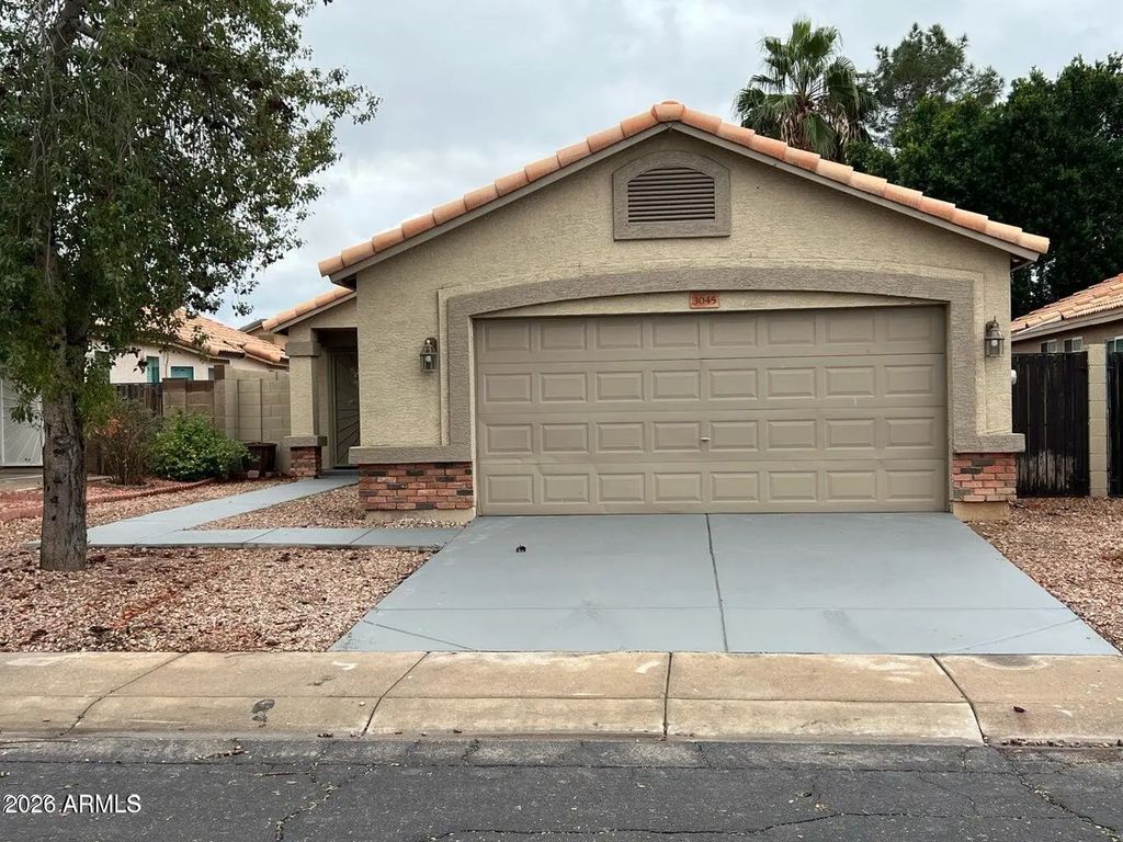 3045 W Covey Lane, Phoenix