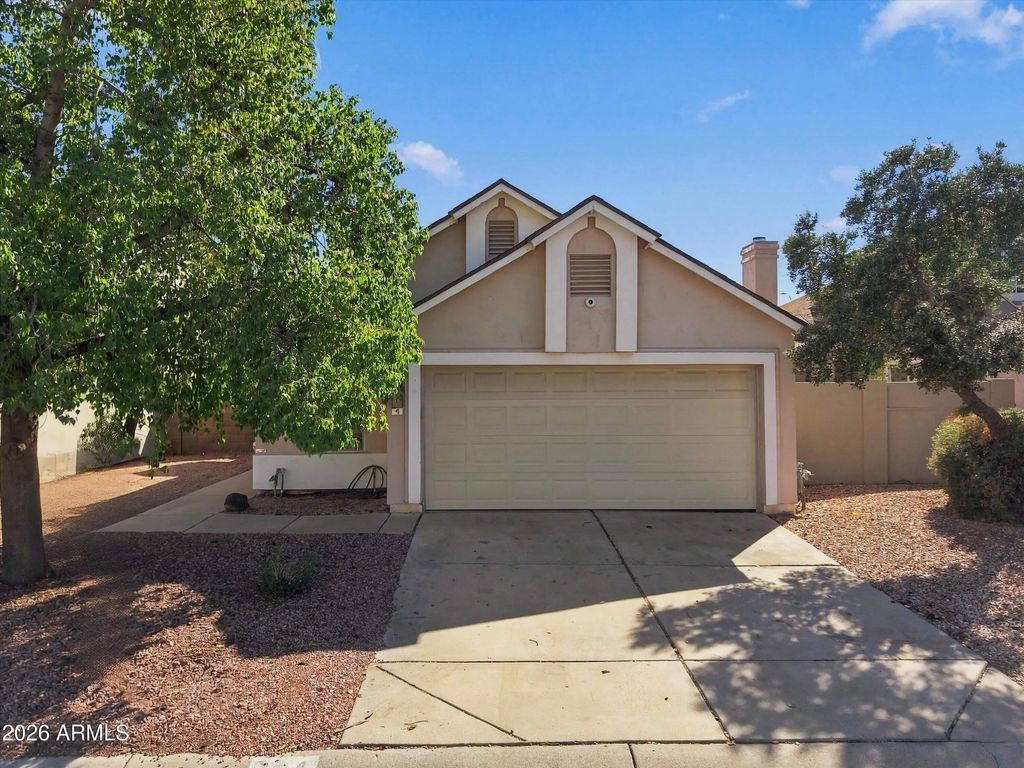 1811 S 39th Street (unit 4), Mesa