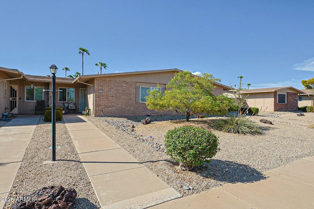 19234 N Camino Del Sol, Sun City West
