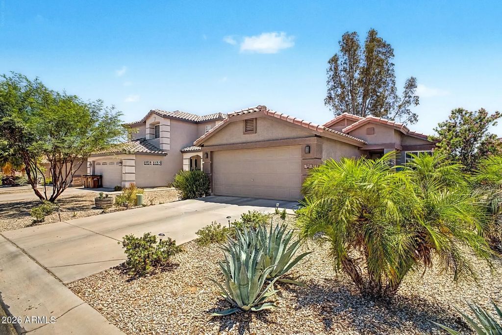985 E Stardust Way, San Tan Valley