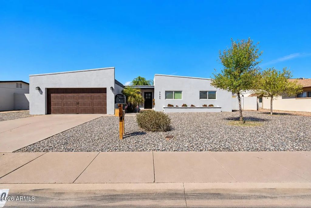 3020 E Larkspur Drive, Phoenix
