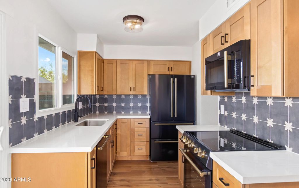 415 E Redmon Drive, Tempe
