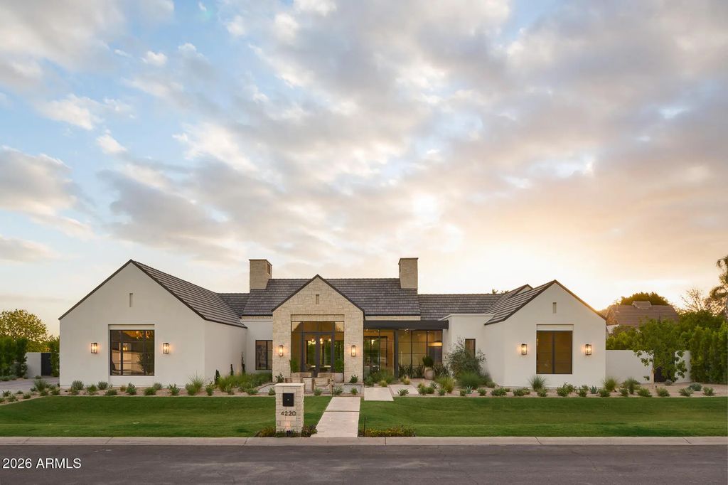 4220 N 57th Place, Phoenix