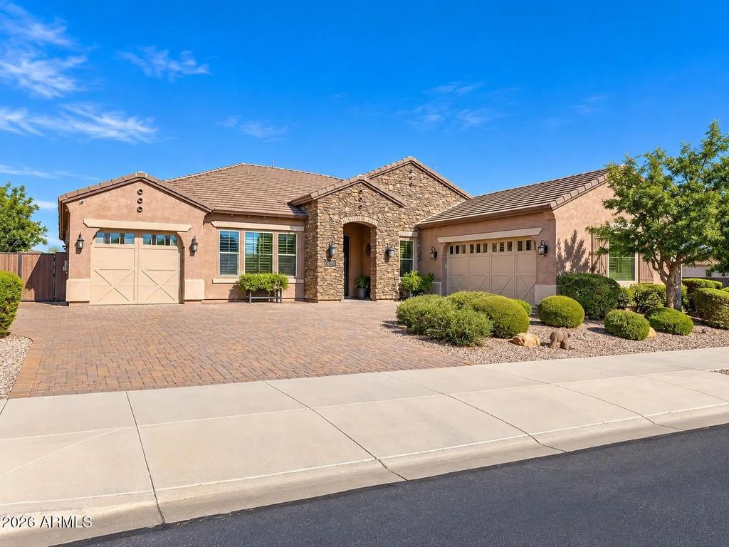 21565 S 223rd Place, Queen Creek