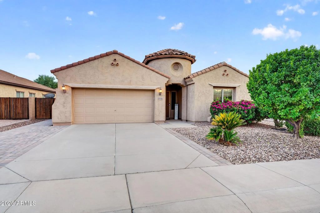 10839 E Sonrisa Avenue, Mesa