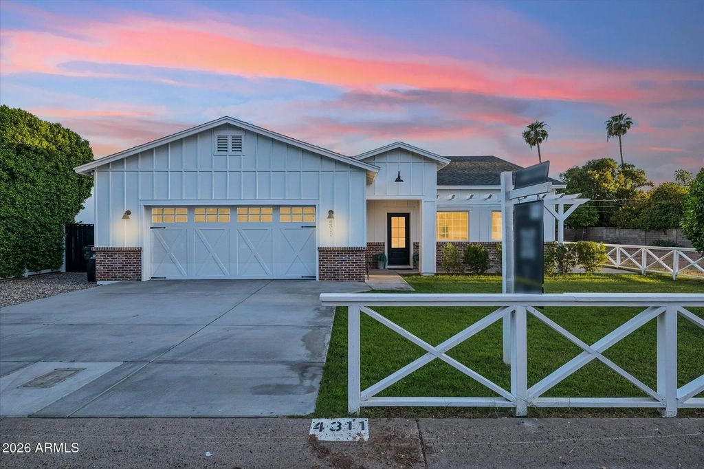 4311 E Earll Drive, Phoenix