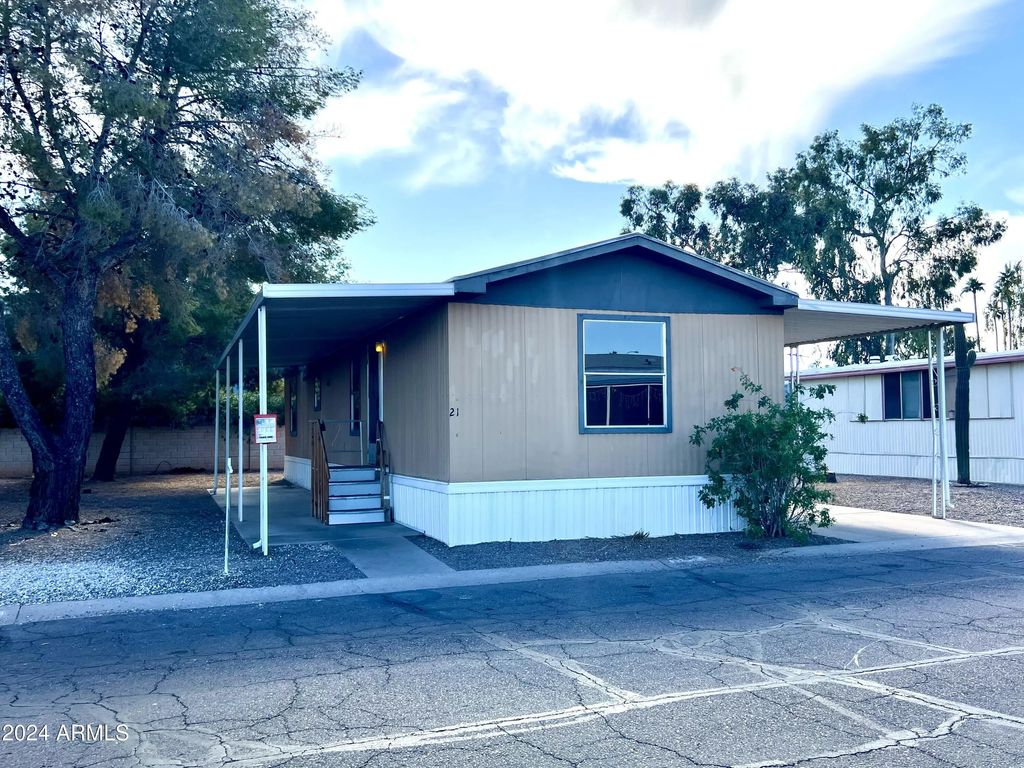 535 S Alma School Road (unit 21), Mesa