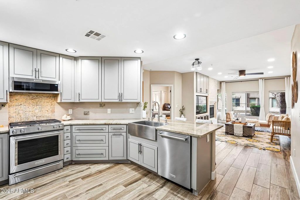 5350 E Deer Valley Drive (unit 1250), Phoenix