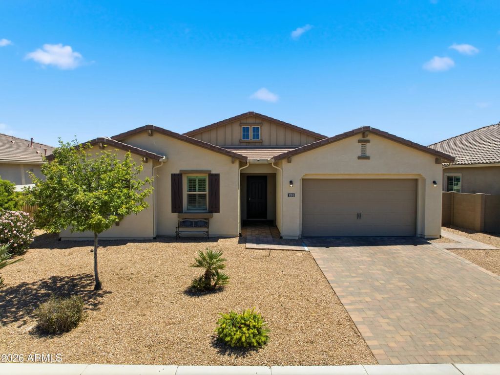 1083 E Holland Park Drive, Gilbert