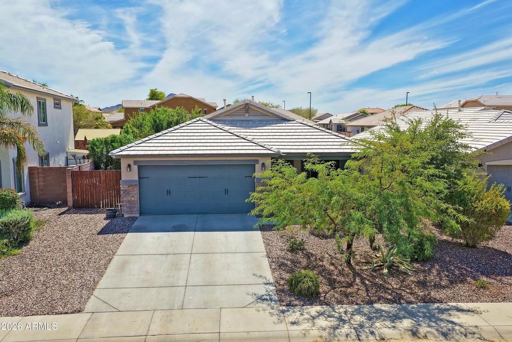 2065 E Lindrick Drive, Gilbert