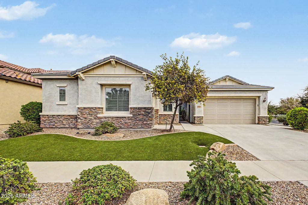 3332 E Azalea Drive, Gilbert
