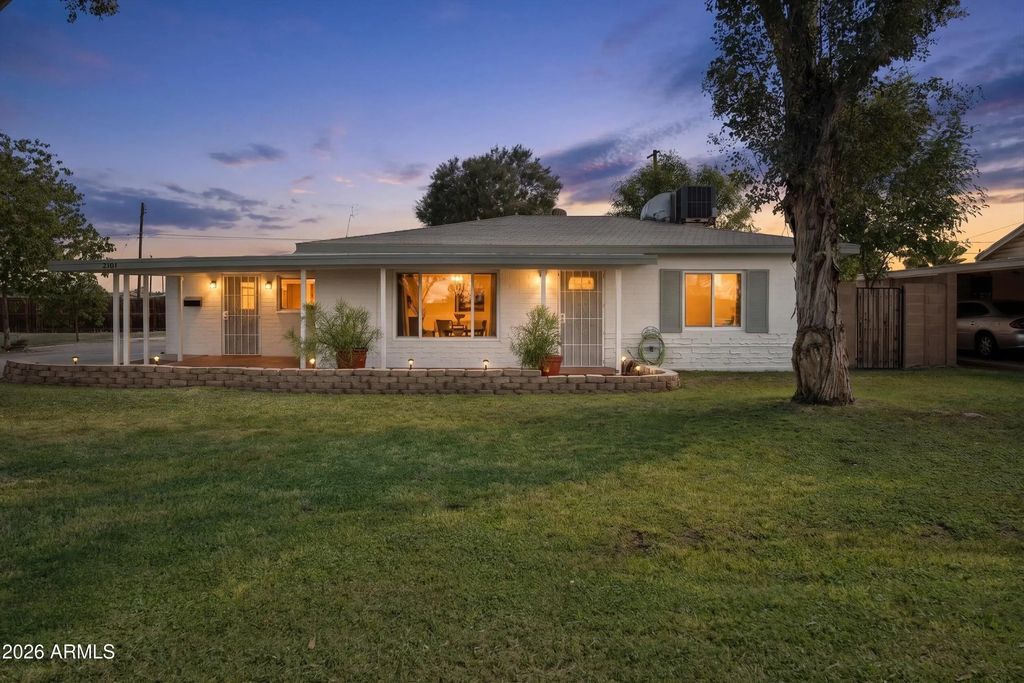 2107 W Minnezona Avenue, Phoenix
