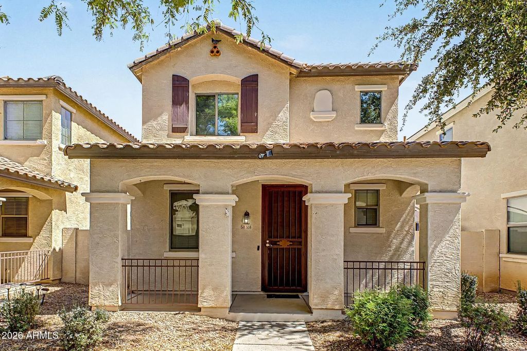 108 E Palomino Drive, Gilbert