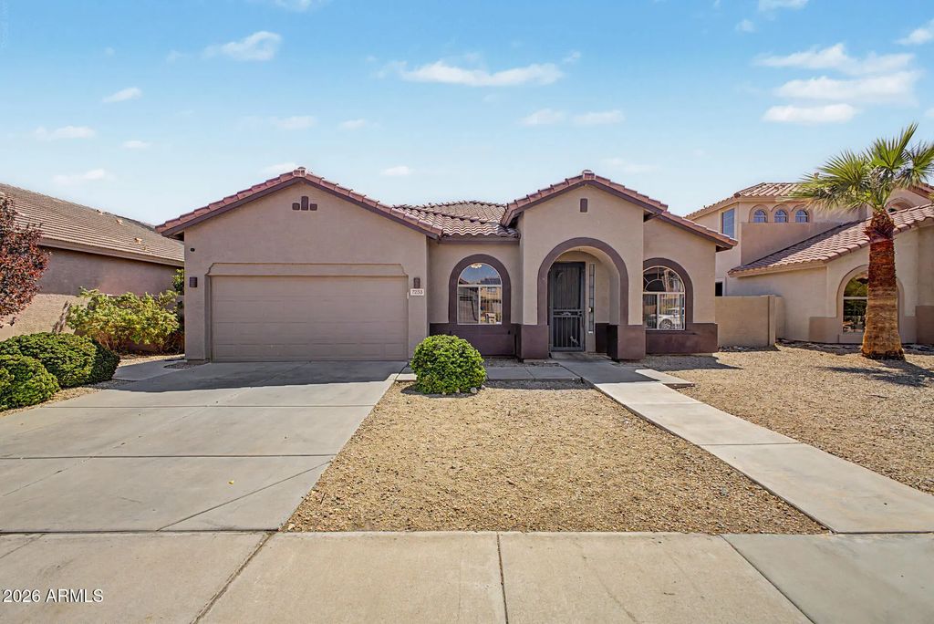 7233 W Paradise Lane, Peoria