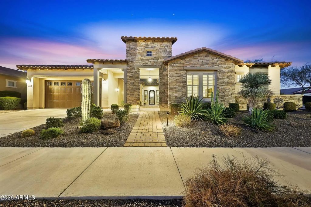 20944 W Hillcrest Boulevard, Buckeye