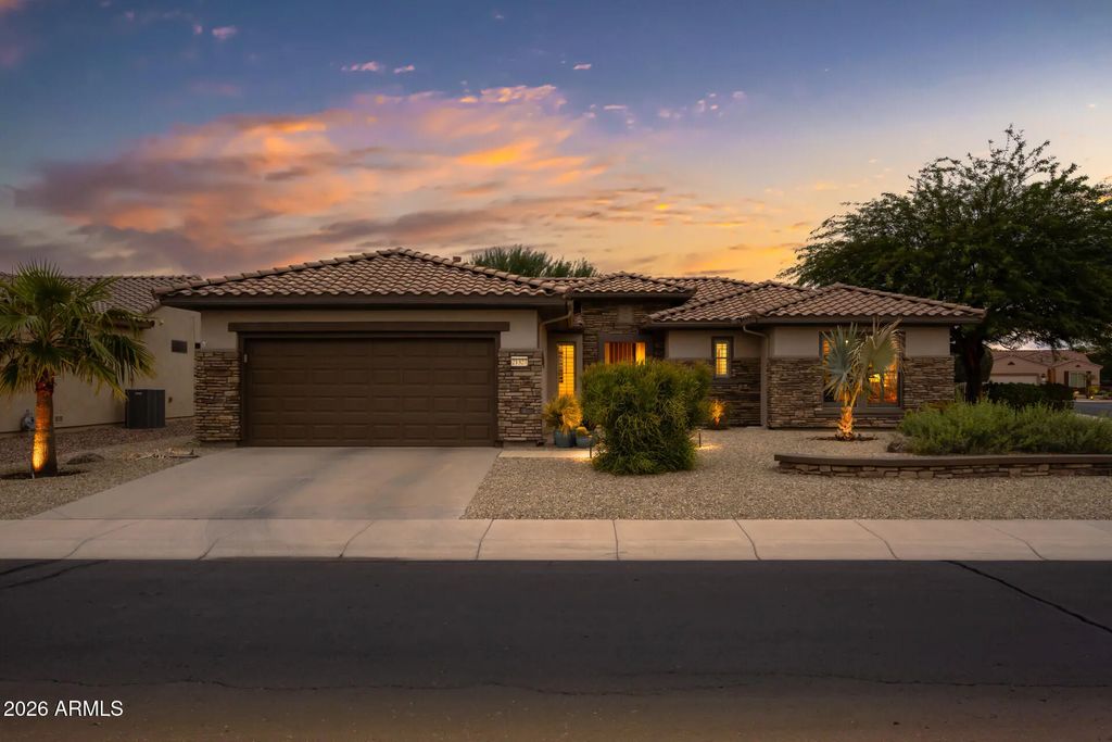 21327 N Black Bear Lodge Drive, Surprise