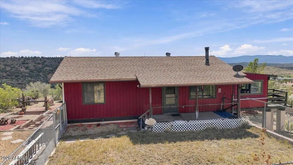 1495 S Koch Ranch Road, Cornville