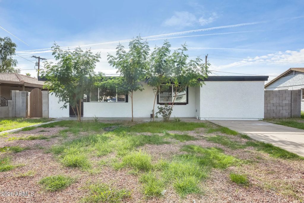 2739 W Hazelwood Street, Phoenix