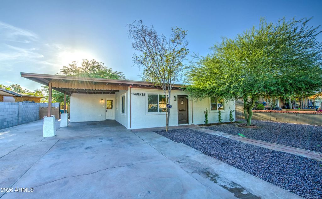 1648 N 38th Drive, Phoenix