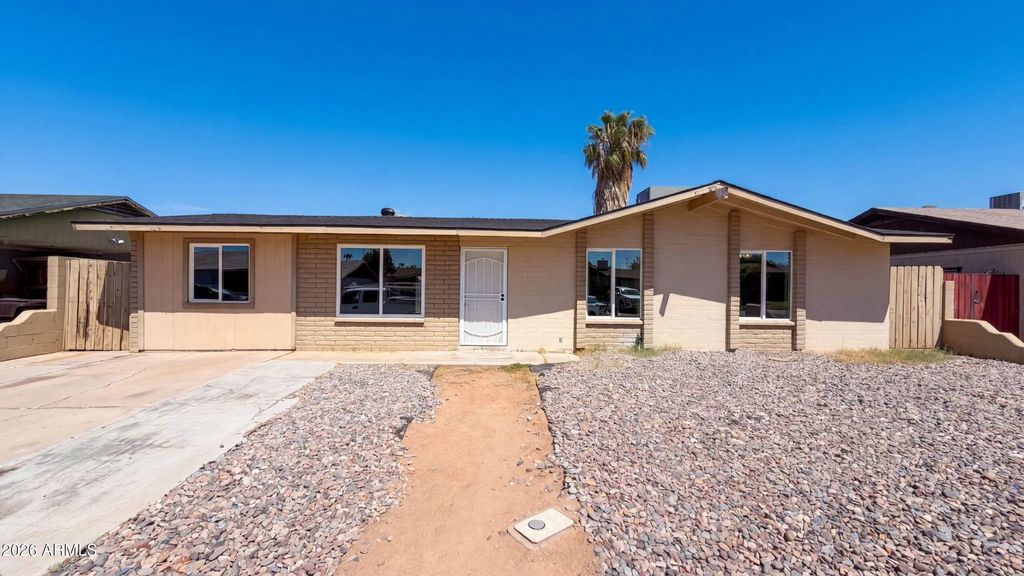 7312 W Mescal Street, Peoria