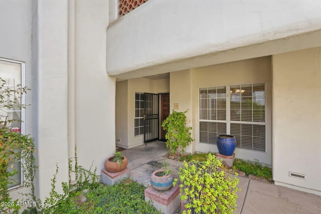 5200 S Lakeshore Drive (unit 111), Tempe