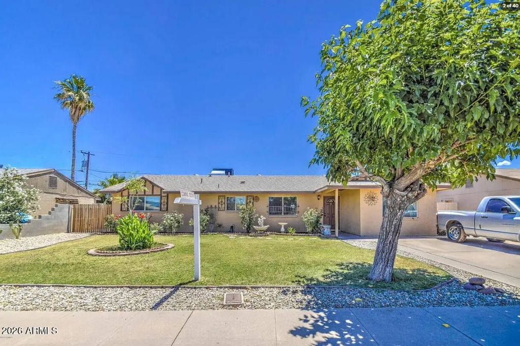 6141 W Berridge Lane, Glendale