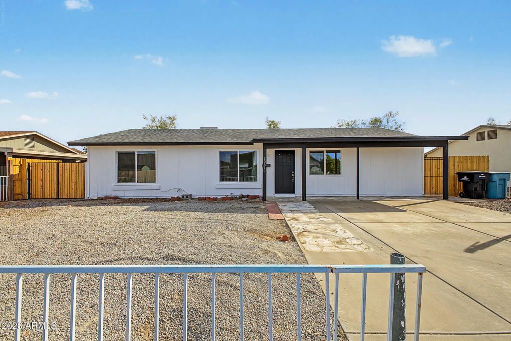 10819 W Turney Avenue, Phoenix