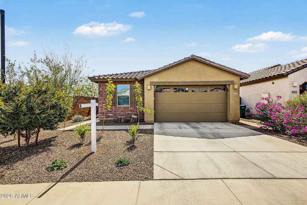 16809 W Evergreen Road, Waddell