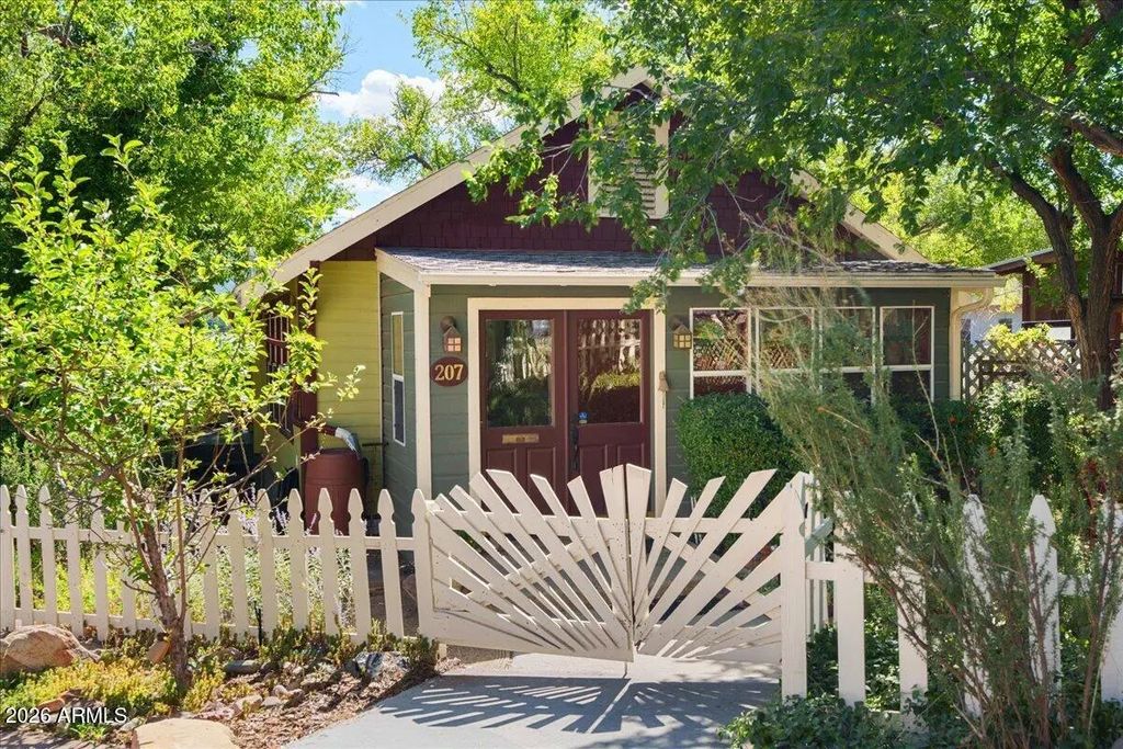 207 Congress Avenue, Prescott