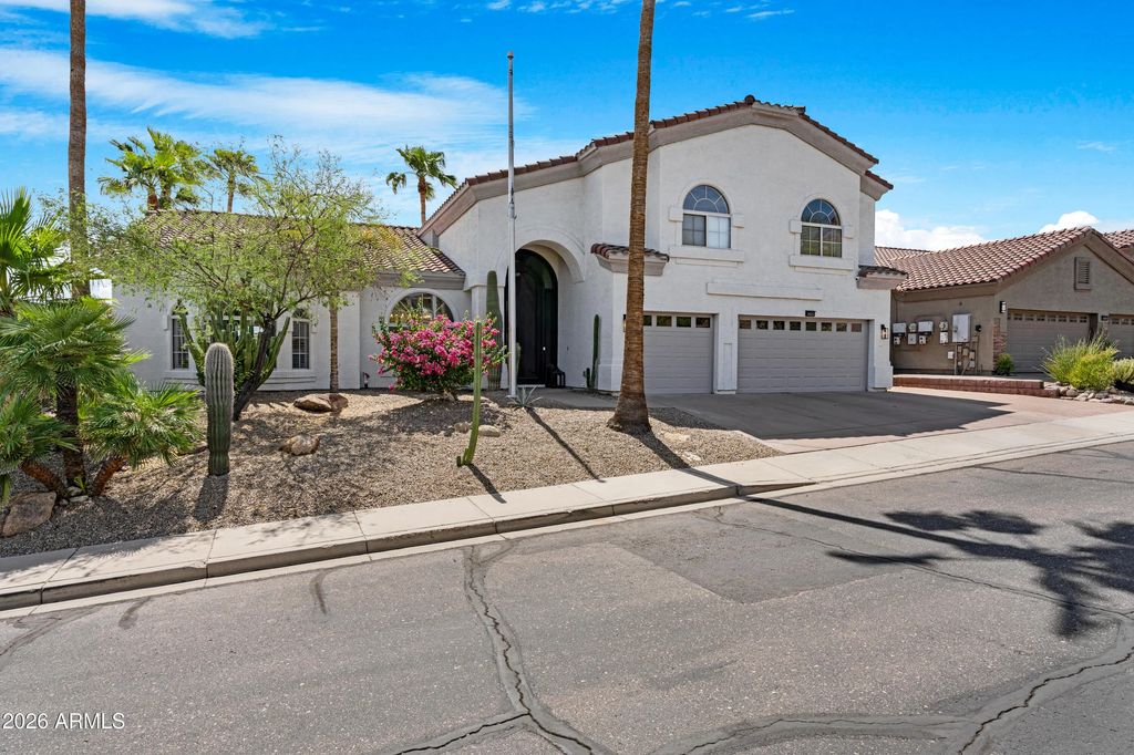 1825 E Marilyn Road, Phoenix