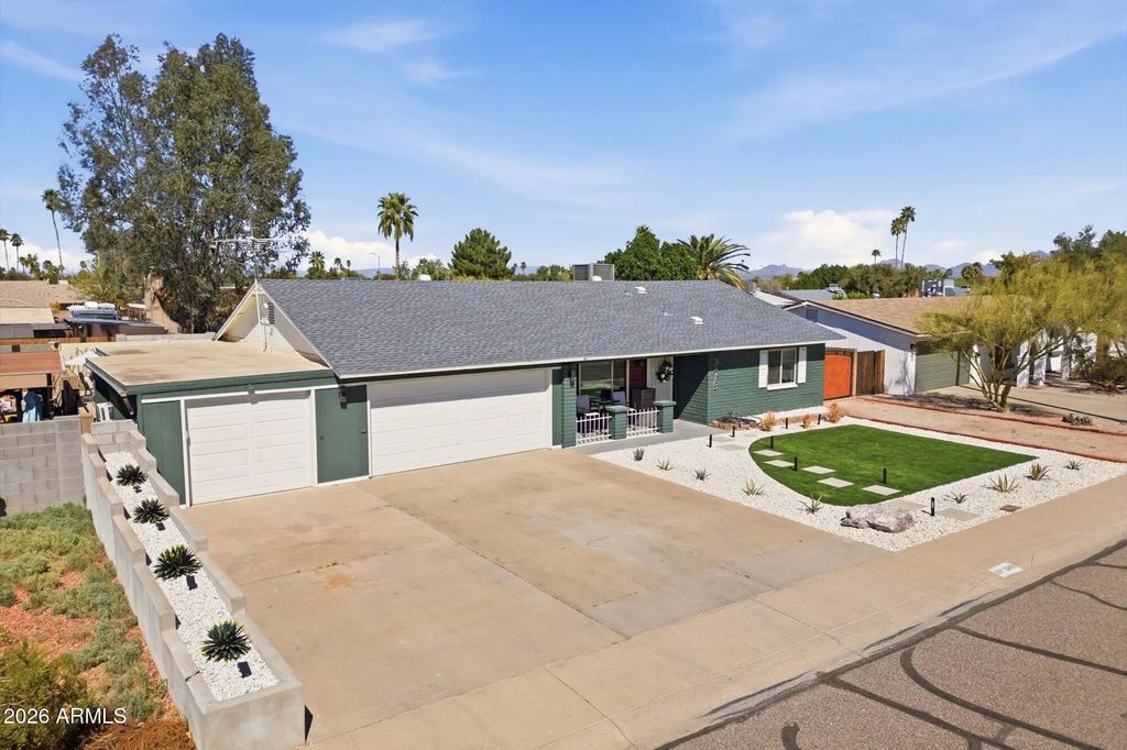 3418 E Lupine Avenue, Phoenix