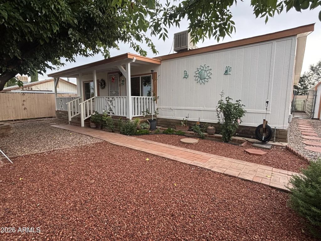 211 N Martha Lane, Sierra Vista